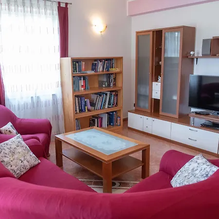 Kata Apartman